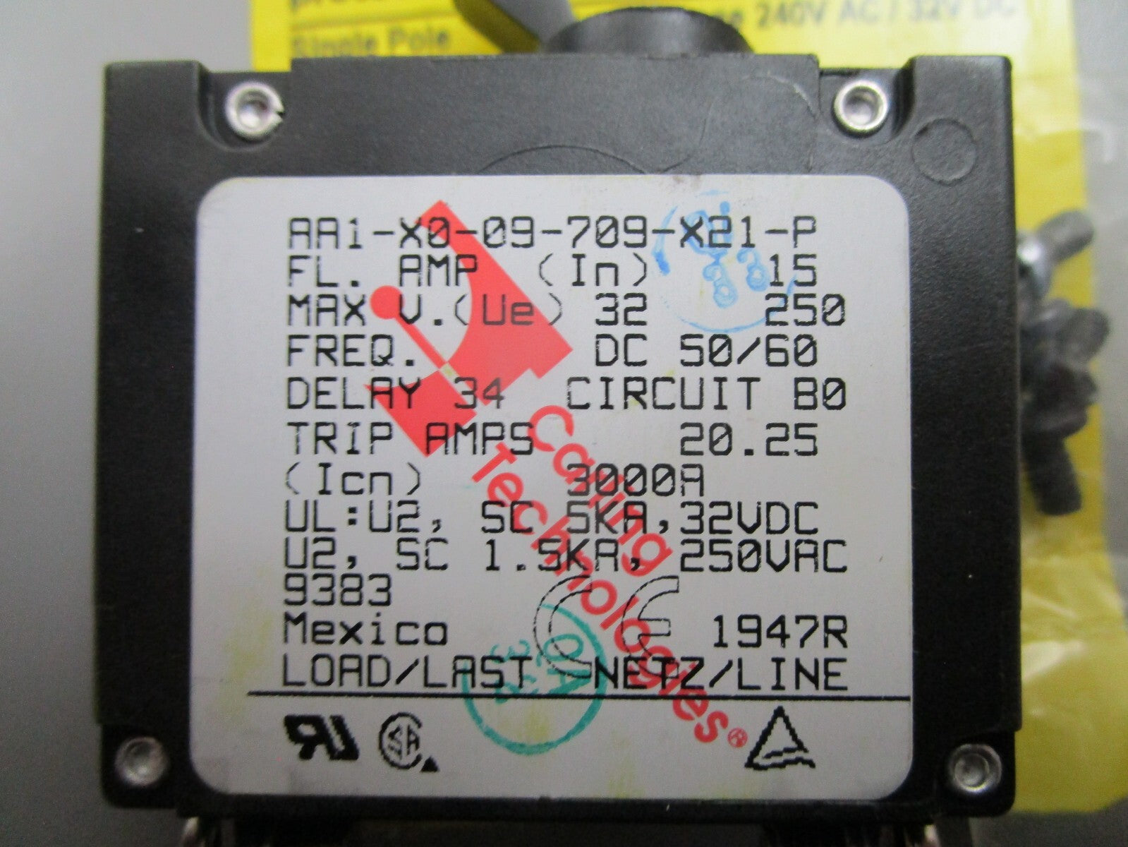 *NEW* 0810 Blue Sea 15A A-Series Circuit Breaker 7208