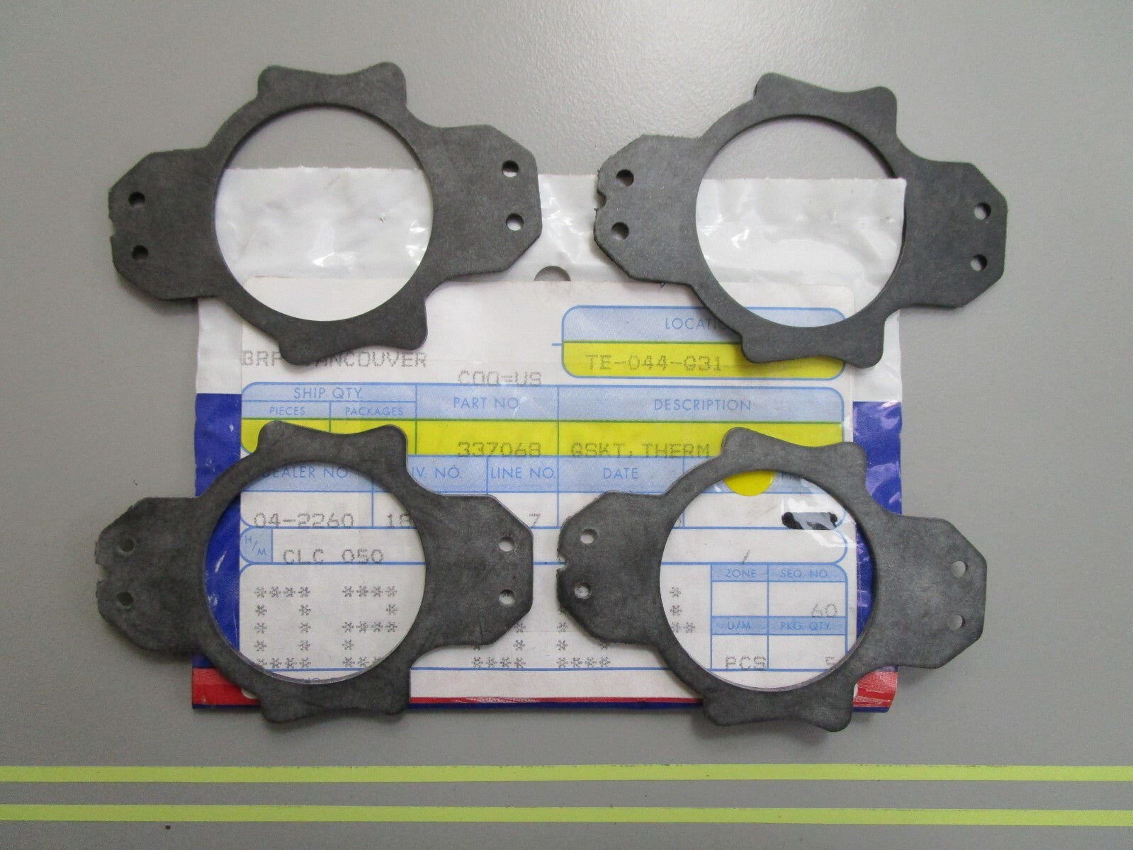 *NEW OEM* (LOT OF 4) 0810 OMC Johnson Evinrude Thermostat Gasket 337068 0337068
