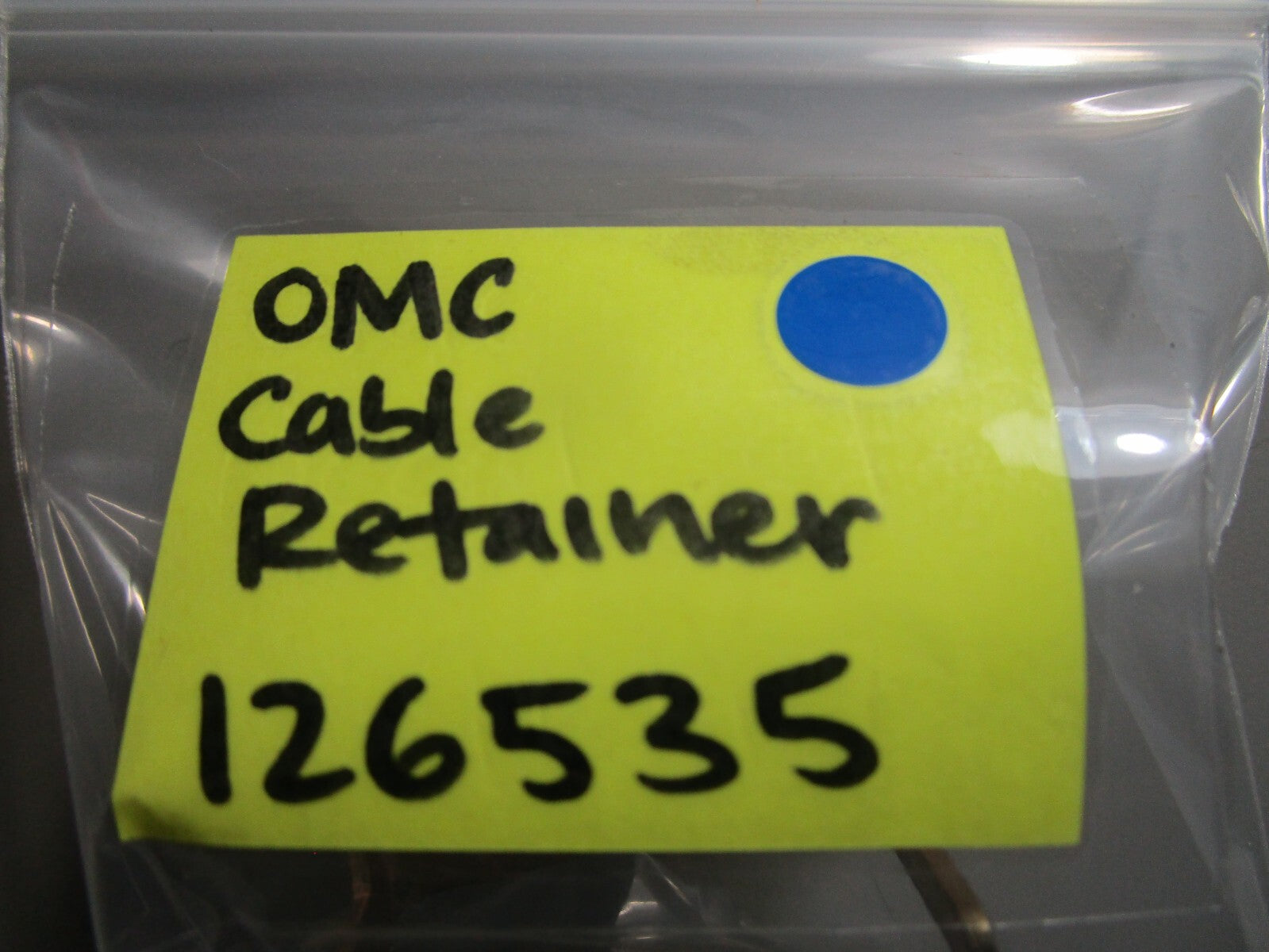 *NEW OEM* 0810 OMC Johnson Evinrude Cable Retainer 126535 0126535