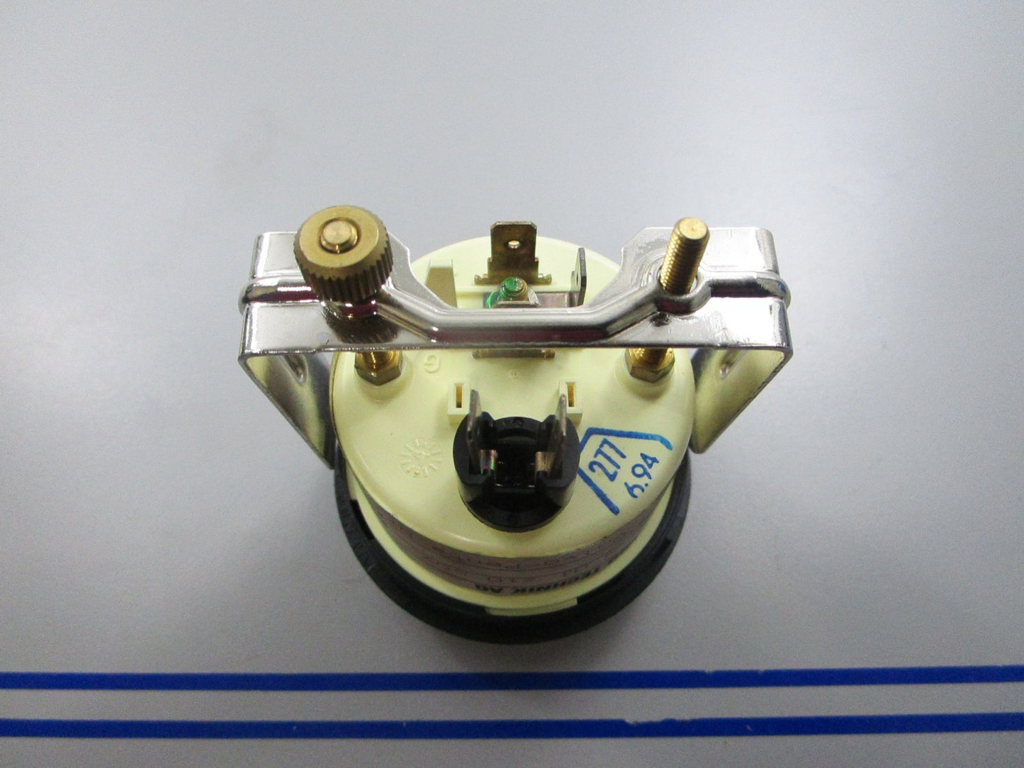 *NEW OEM* 0810 Volvo Penta Trim Gauge 857449