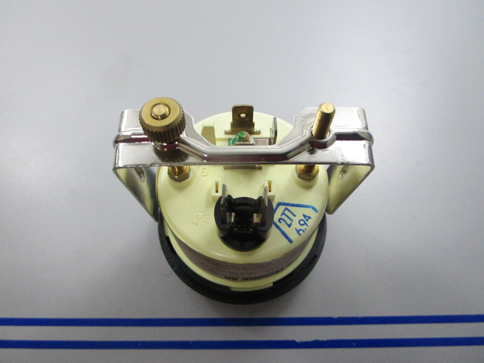 *NEW OEM* 0810 Volvo Penta Trim Gauge 857449