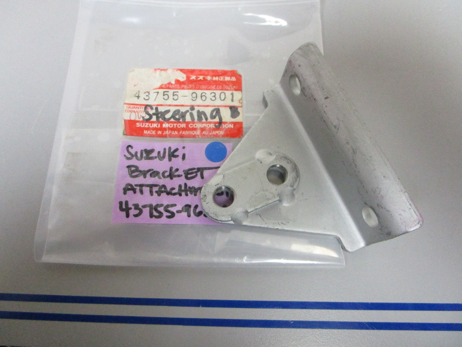 NEW OEM 43755-96301 Suzuki Steering Bracket Attachment 0720