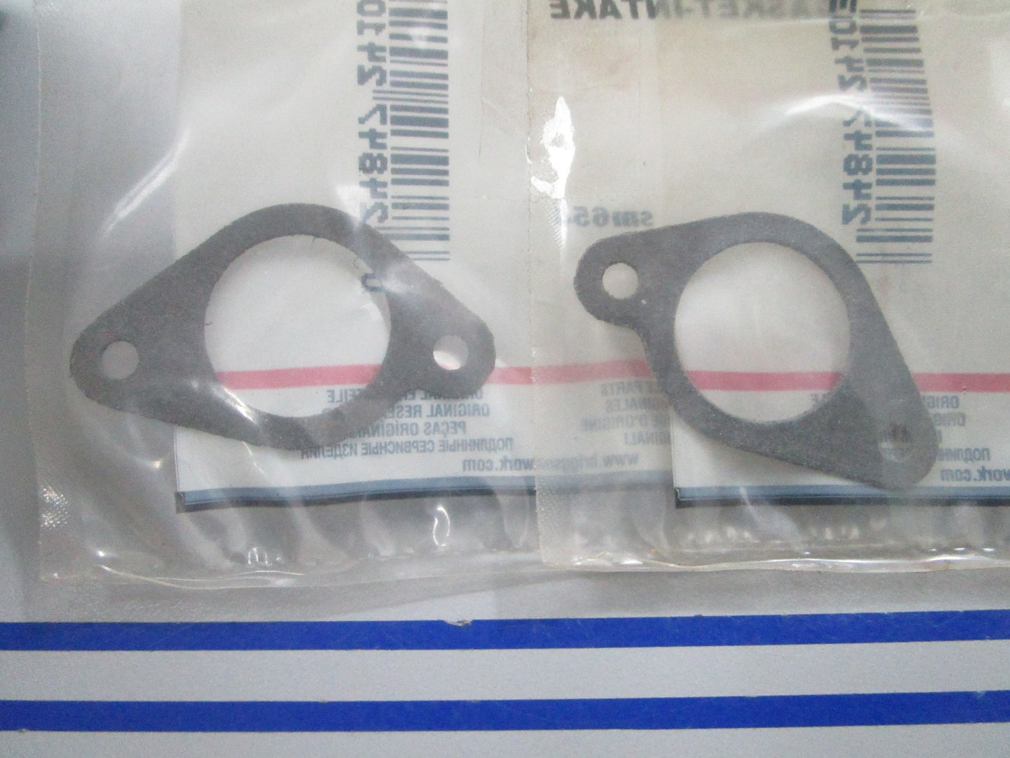 *NEW OEM* (LOT OF 2) 0810 Briggs & Stratton Intake Gasket 272199S