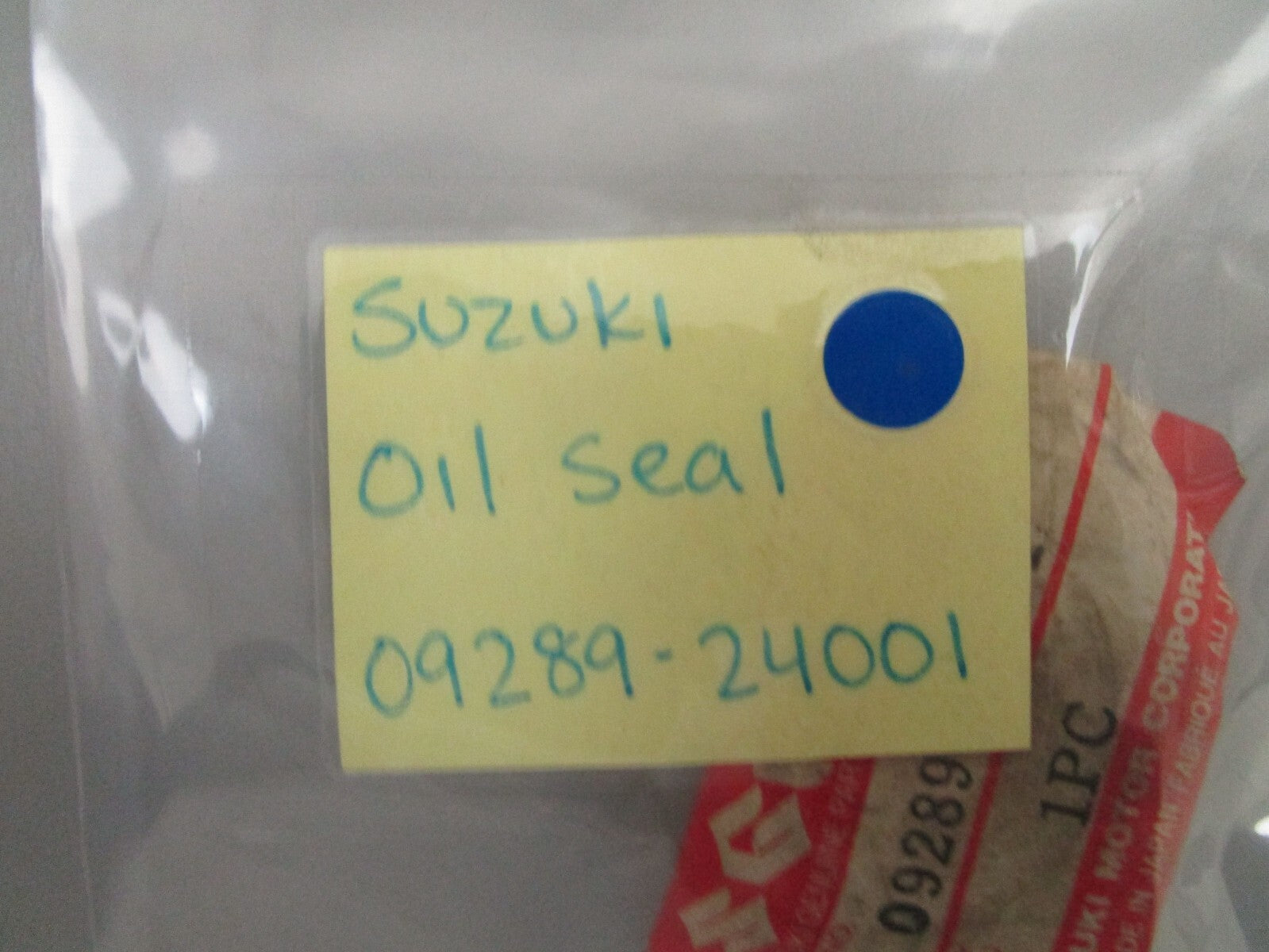 *NEW OEM* 0770 Suzuki Oil Seal 09289-24001