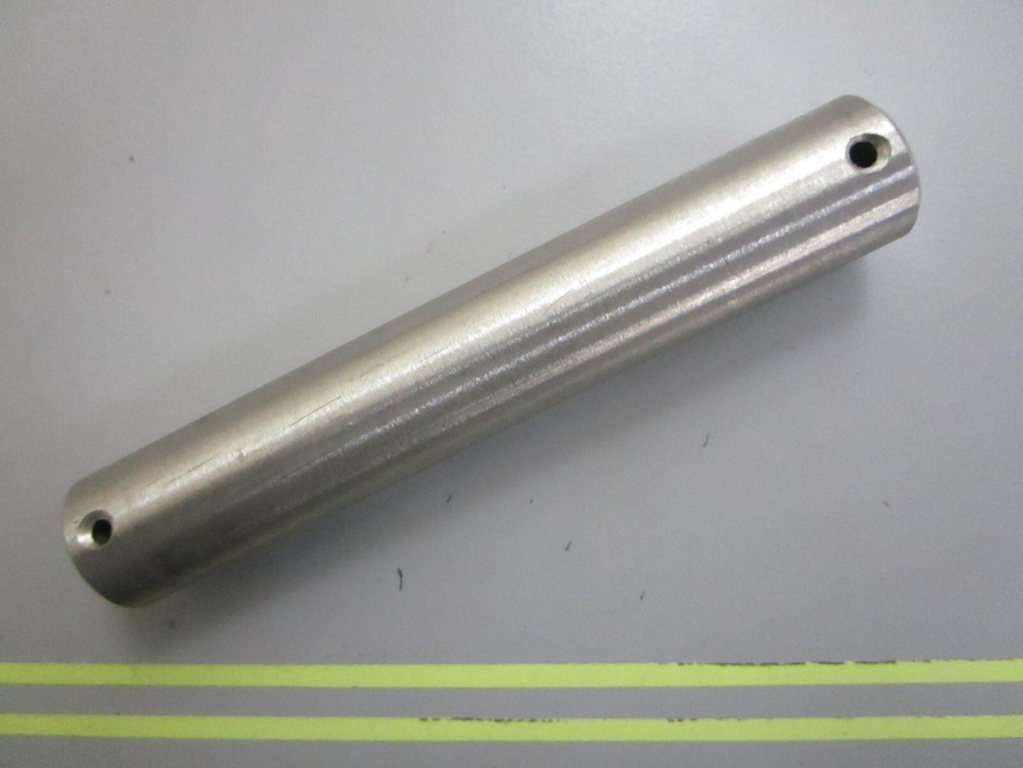 *NEW OEM* 0820 OMC Johnson Evinrude Cylinder Pin 320792 0320792