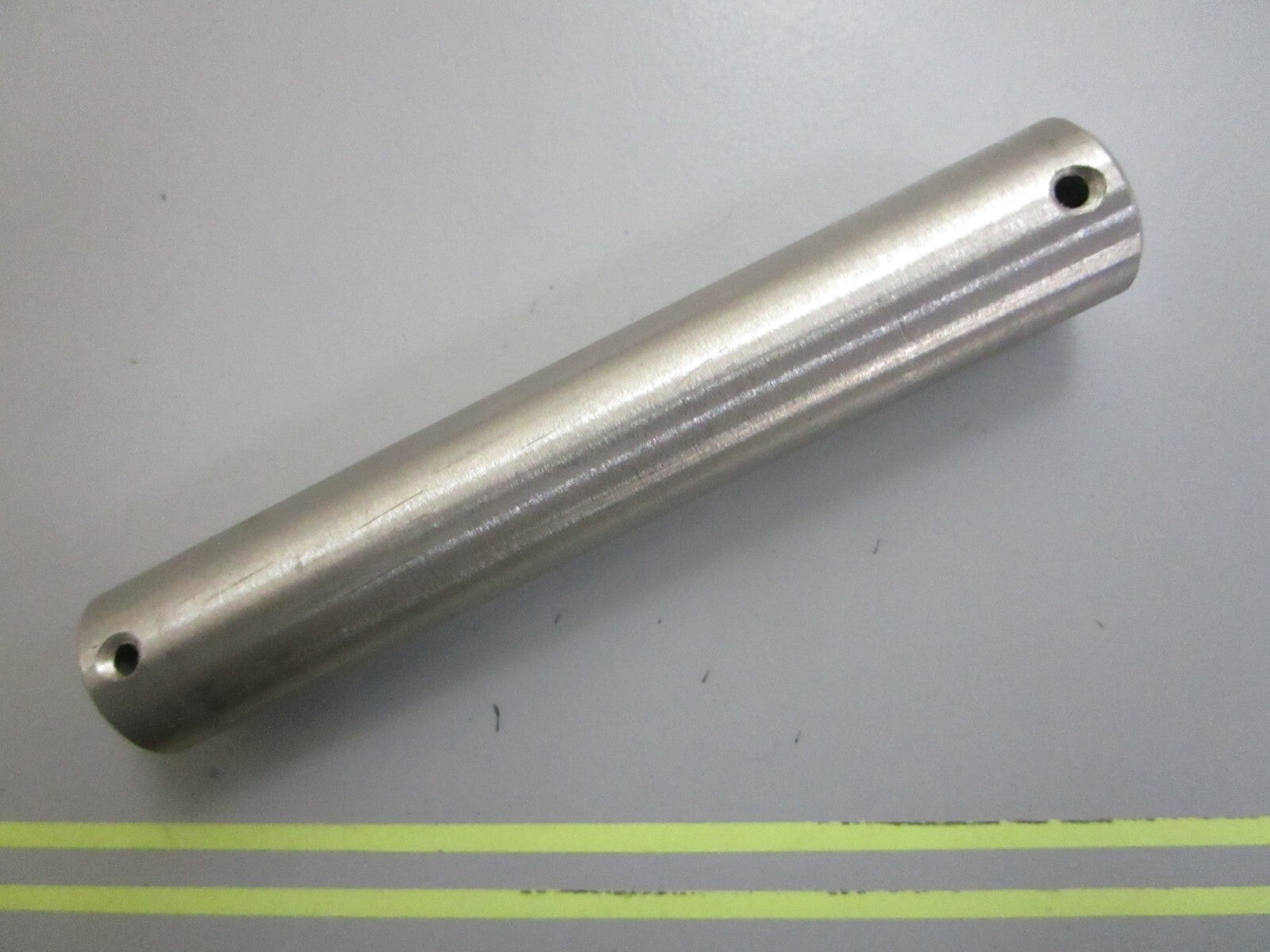 *NEW OEM* 0820 OMC Johnson Evinrude Cylinder Pin 320792 0320792