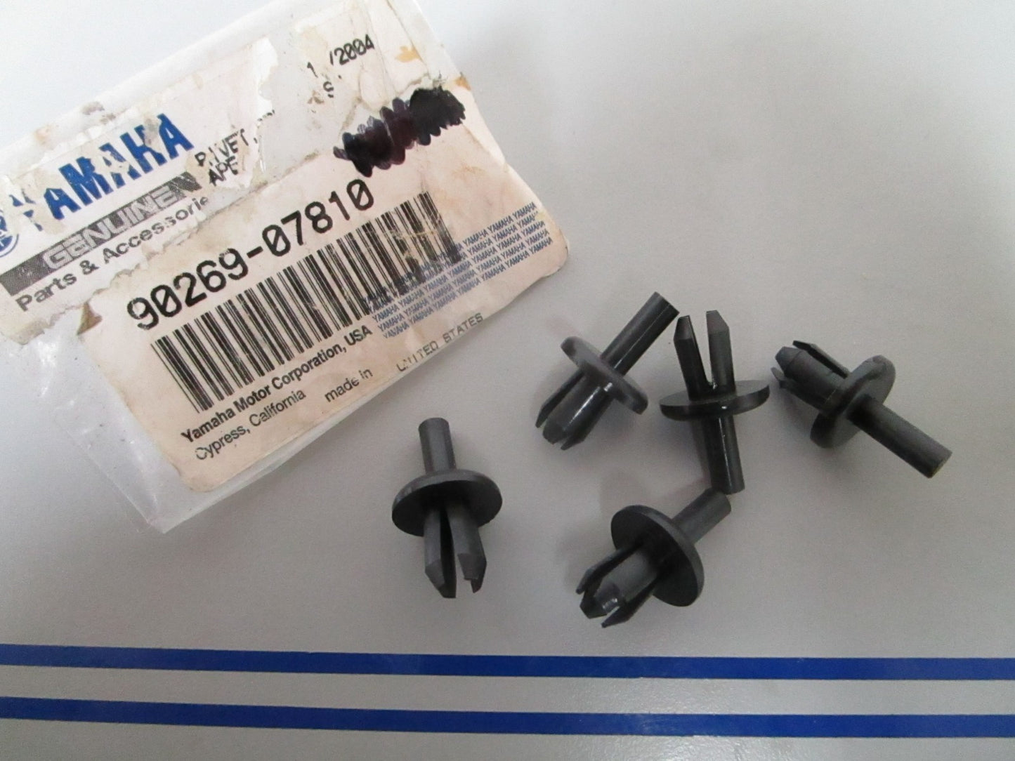 NEW OEM (LOT OF 5) 90269-07810-00 Yamaha Rivet 0810