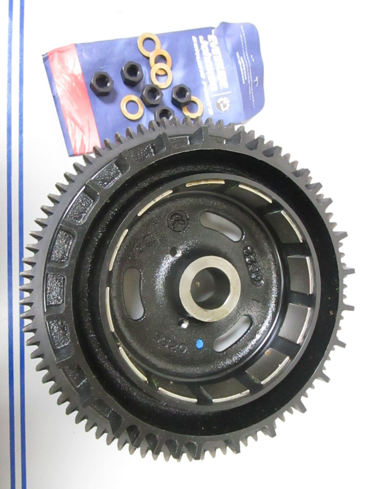 *NEW OEM* 0720 OMC Johnson Evinrude 2011 15hp 25hp 30hp Flywheel 587102