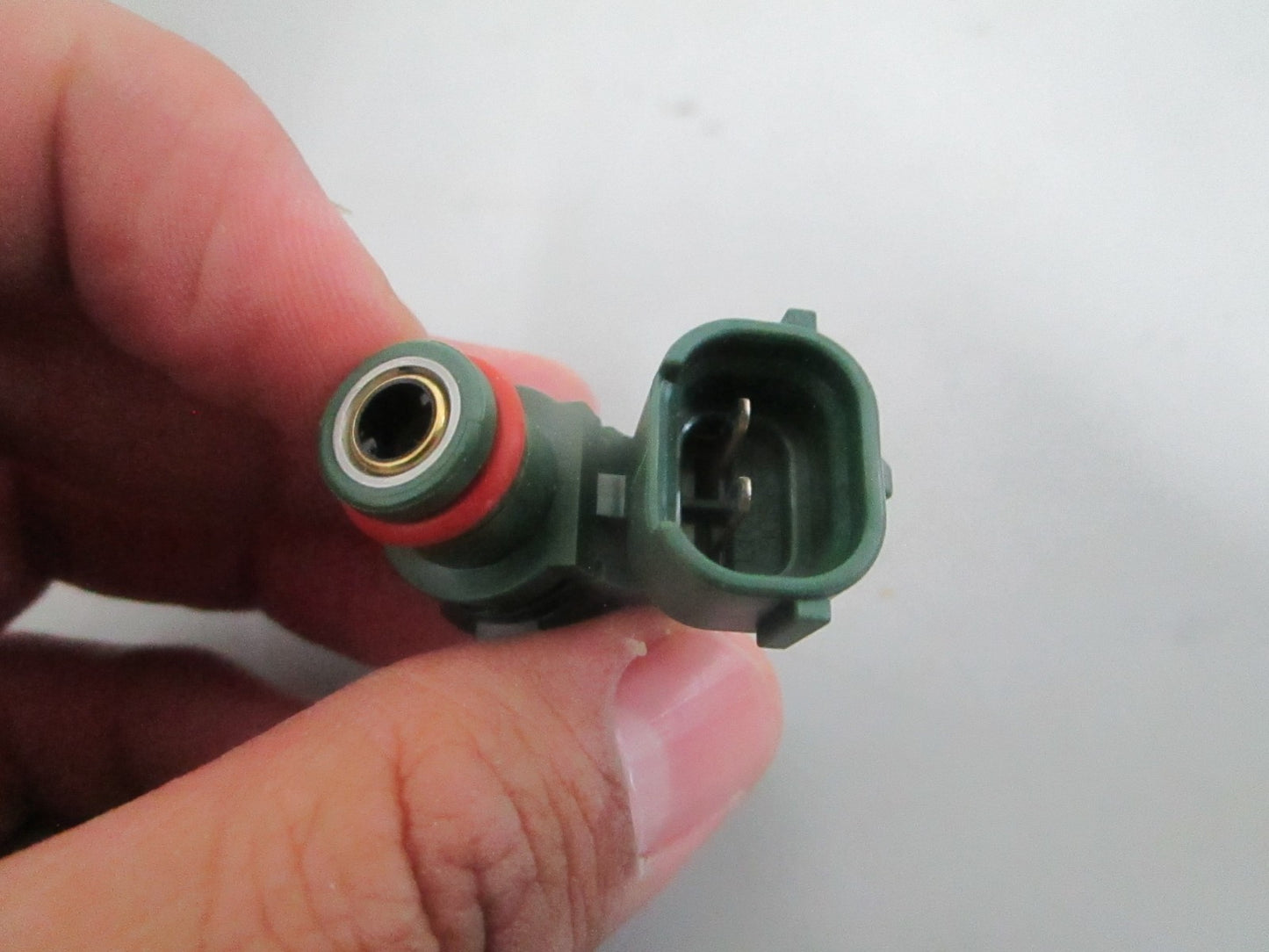 *NEW OEM* 0820 Suzuki Fuel Injector Assy 15710-87L00