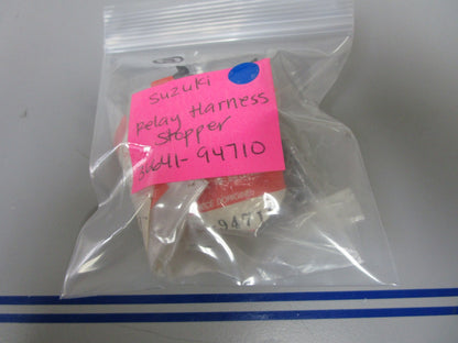 *NEW OEM* 0810 Suzuki Relay Harness Stopper 36641-94710