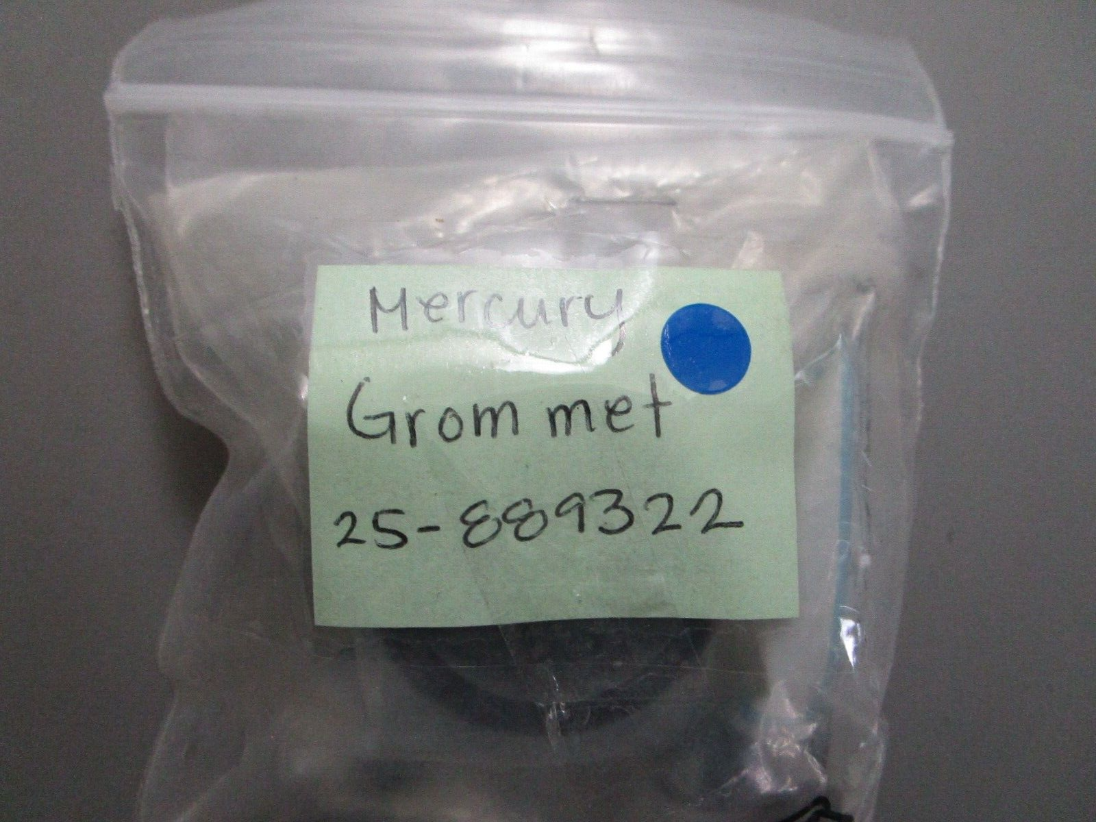 *NEW OEM* 0770 Mercury Quicksilver Grommet 25-889322