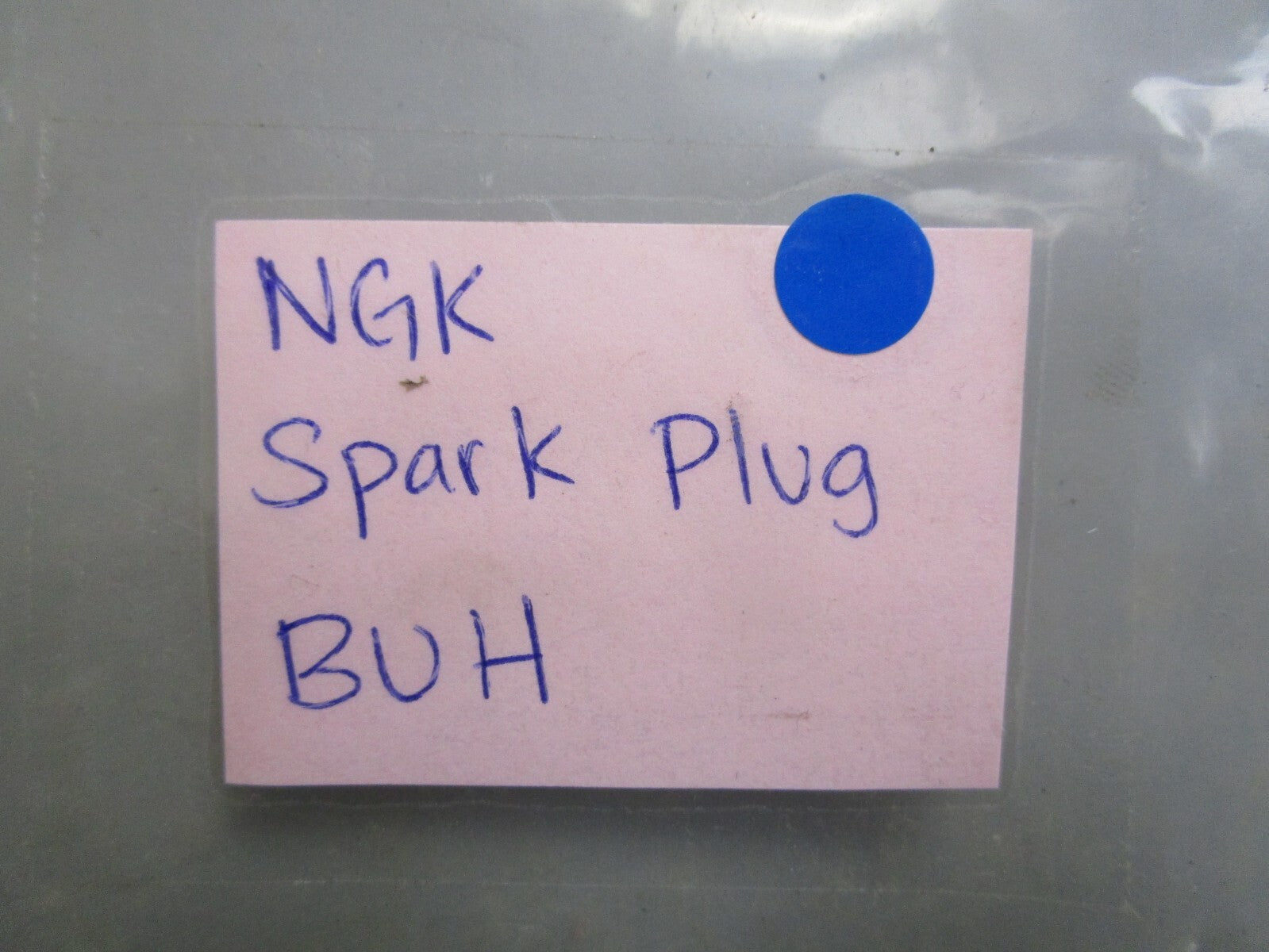 *NEW* (LOT OF 7) 0810 NGK Spark Plug BUH