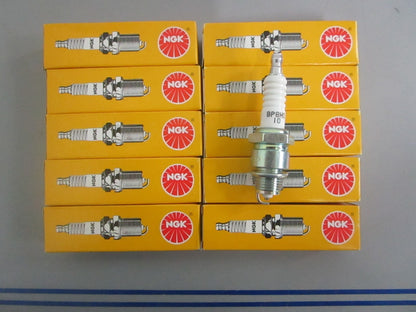 *NEW OEM* (LOT OF 10) 0820 NGK Spark Plug BP8HS-10