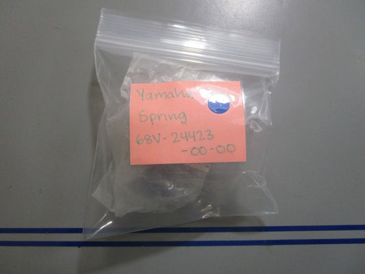 *NEW OEM* 0770 Yamaha Spring 68V-24423-00-00