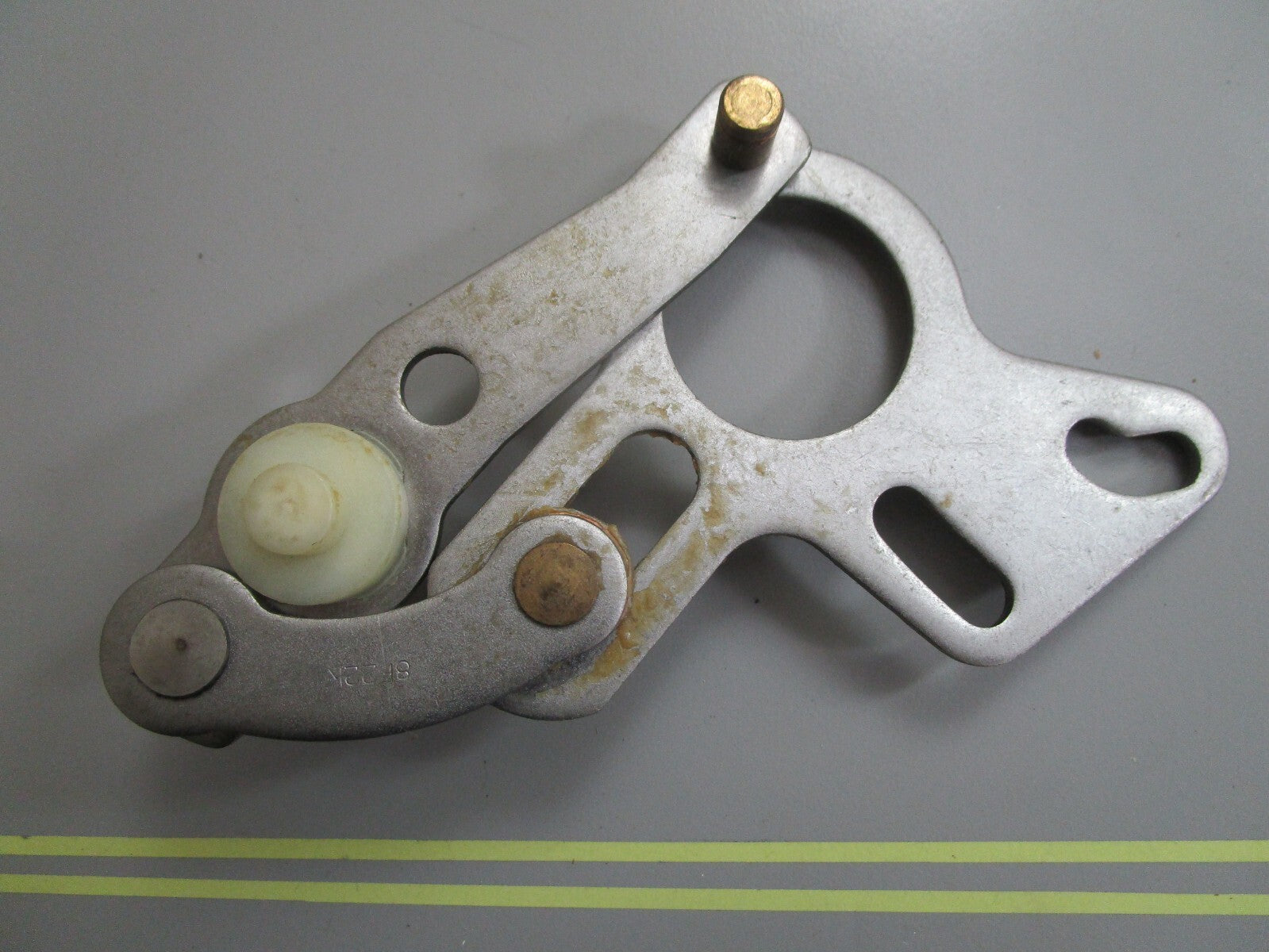 *NEW OEM* 0820 Suzuki Plate Assy 67220-95620