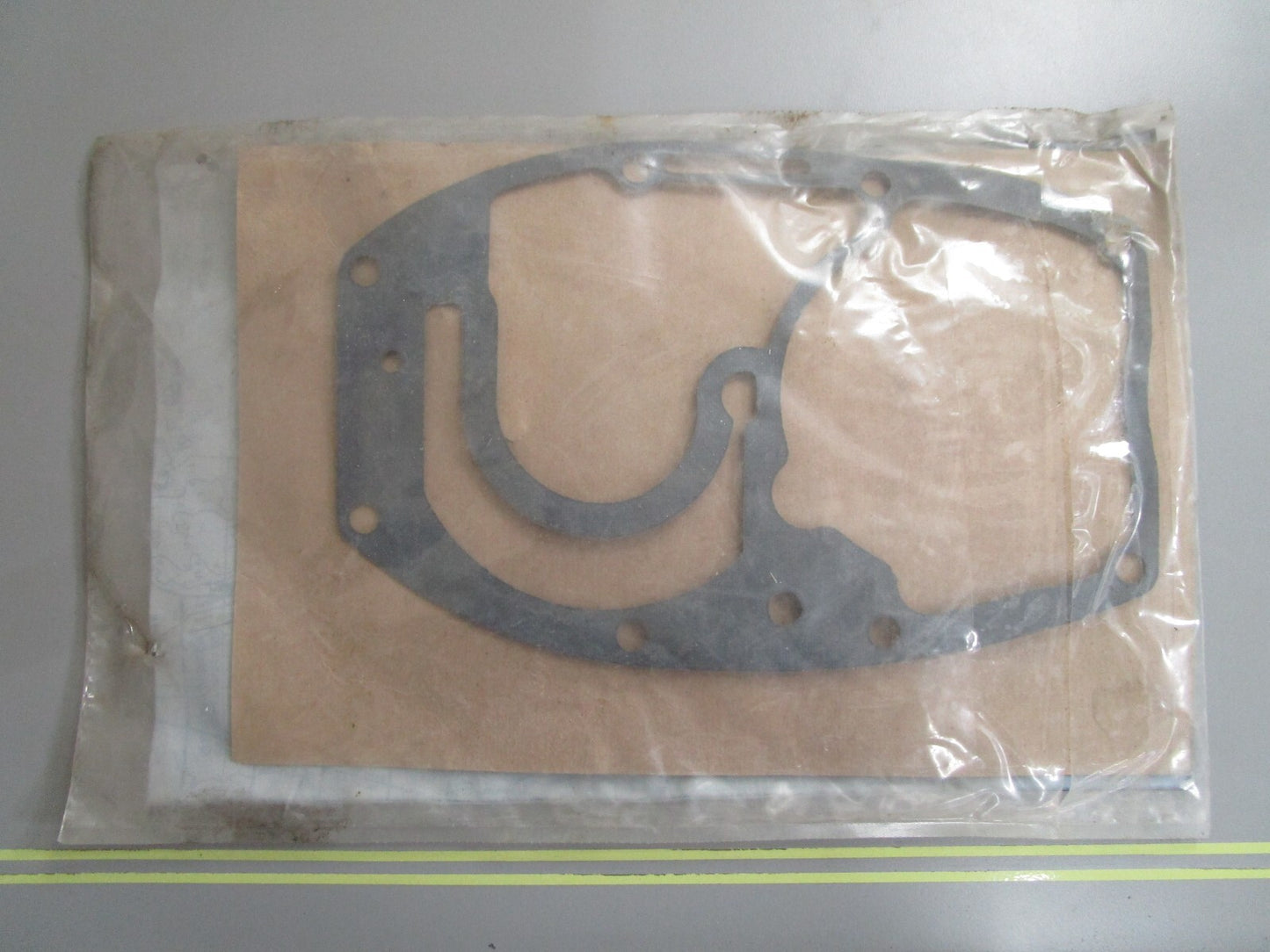 *NEW OEM* 0810 Mercury Quicksilver Gasket 27-628601
