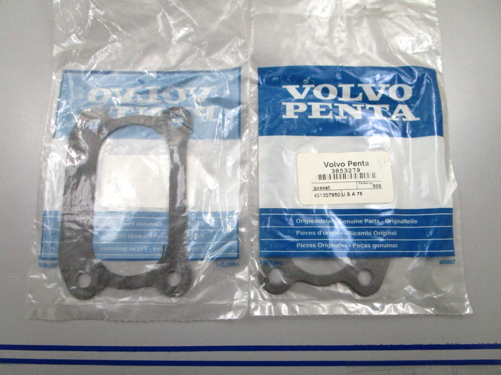 *NEW OEM* (LOT OF 2) 0810 Volvo Penta Gasket 3853279