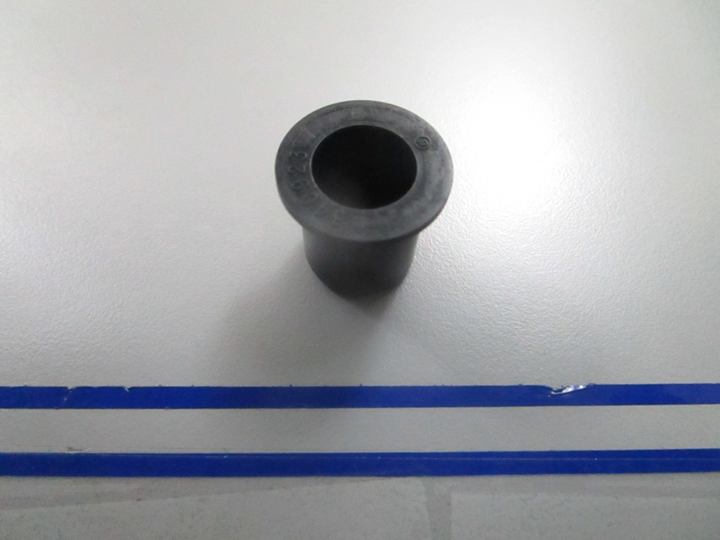 *NEW OEM* 0810 OMC Johnson Evinrude Bushing 340923 0340923