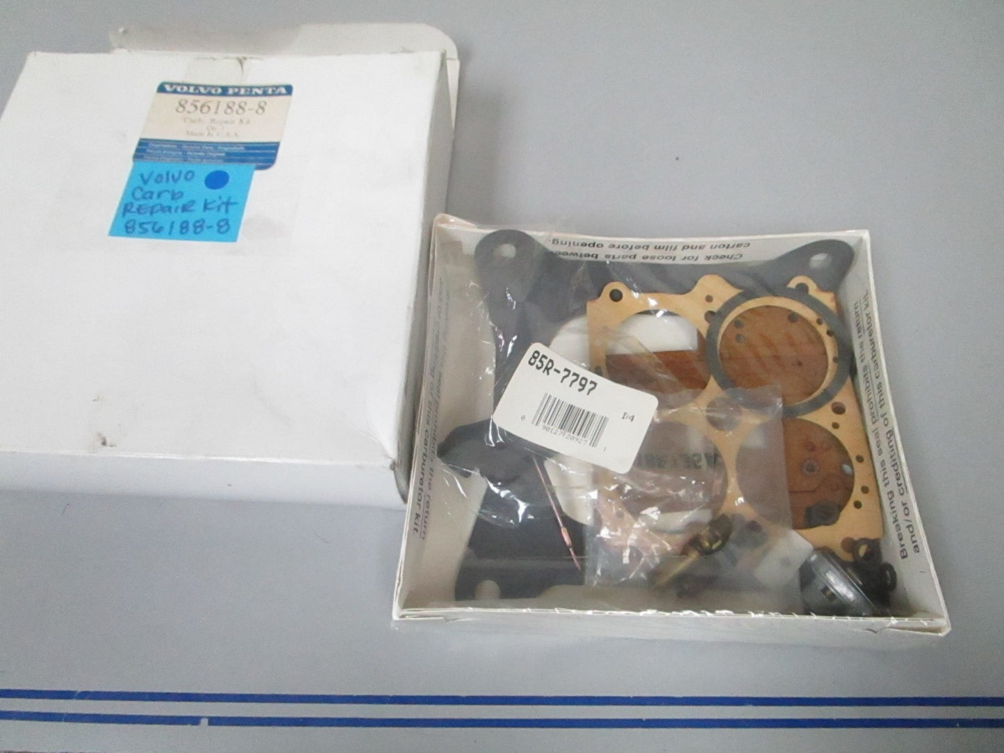 *NEW OEM* 0720 Volvo Penta Carburetor Kit 856188-8