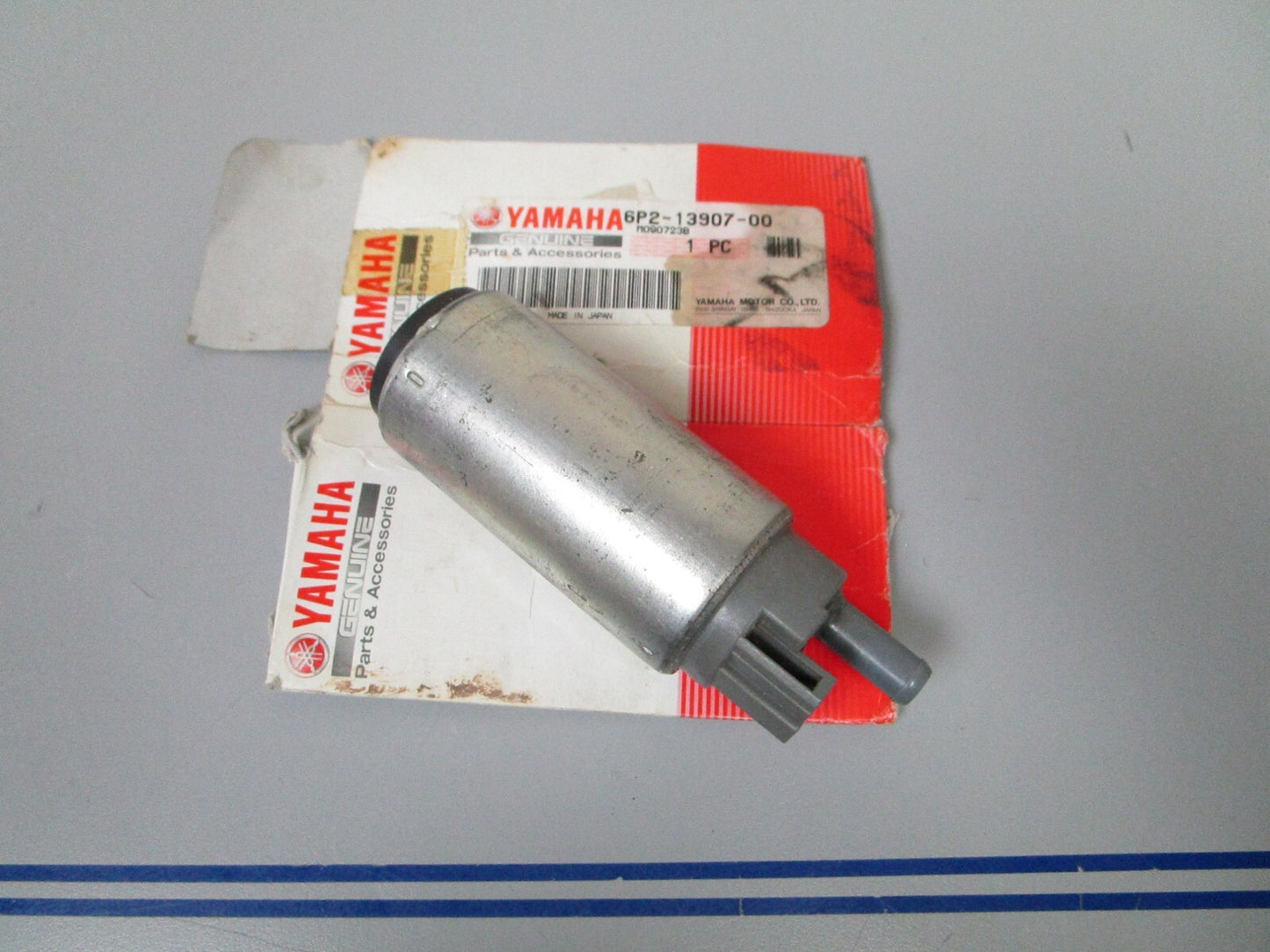 *NEW OEM* 0720 Yamaha 2005 - 2010 225hp 250hp Fuel Pump 6P2-13907-00-00