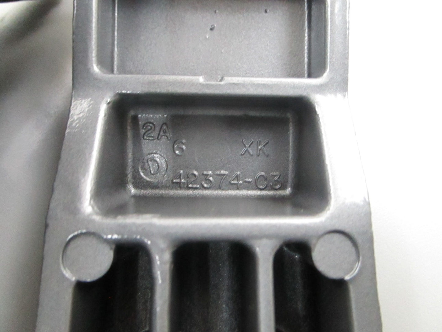 *NEW OEM* 0810 Mercury Quicksilver Gray Cover Mount 42374F 5