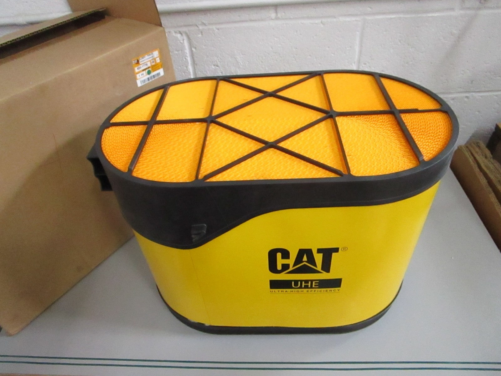 Caterpillar CAT 420-1779 Std Efficiency Primary Engine Air Filter NEW OEM 0820