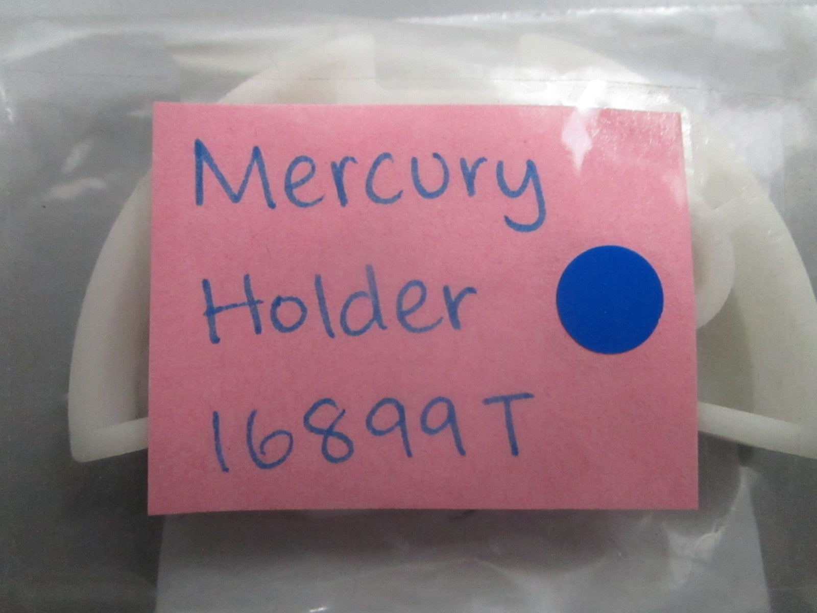 *NEW OEM* 0810 Mercury Quicksilver Holder 16899T