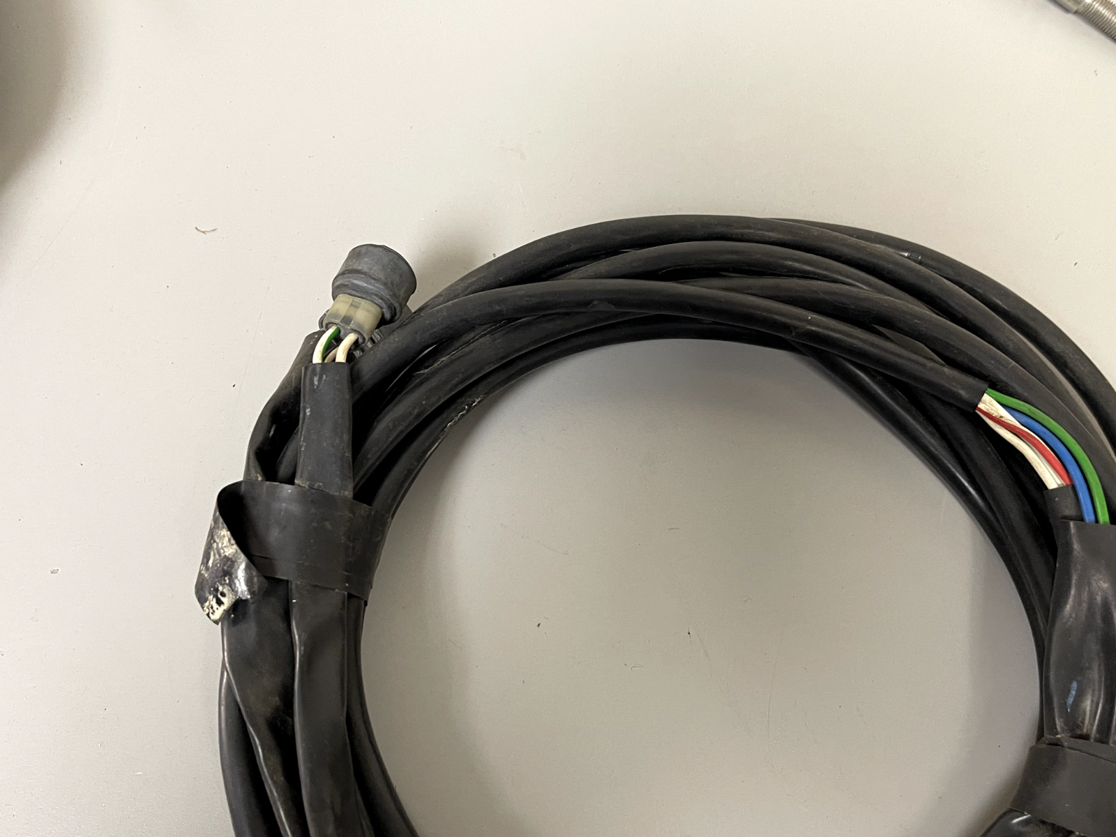 *NEW OEM* 0670  Volvo Penta Harness 853032