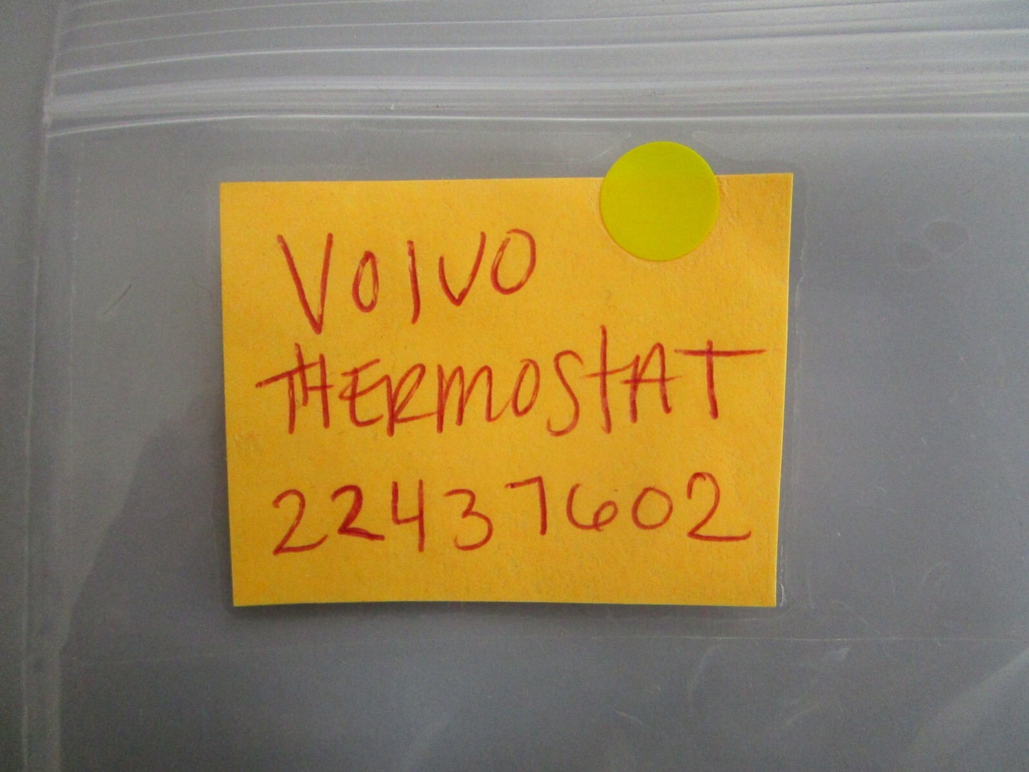 *NEW OEM* 0820 Volvo Penta Thermostat 22437602