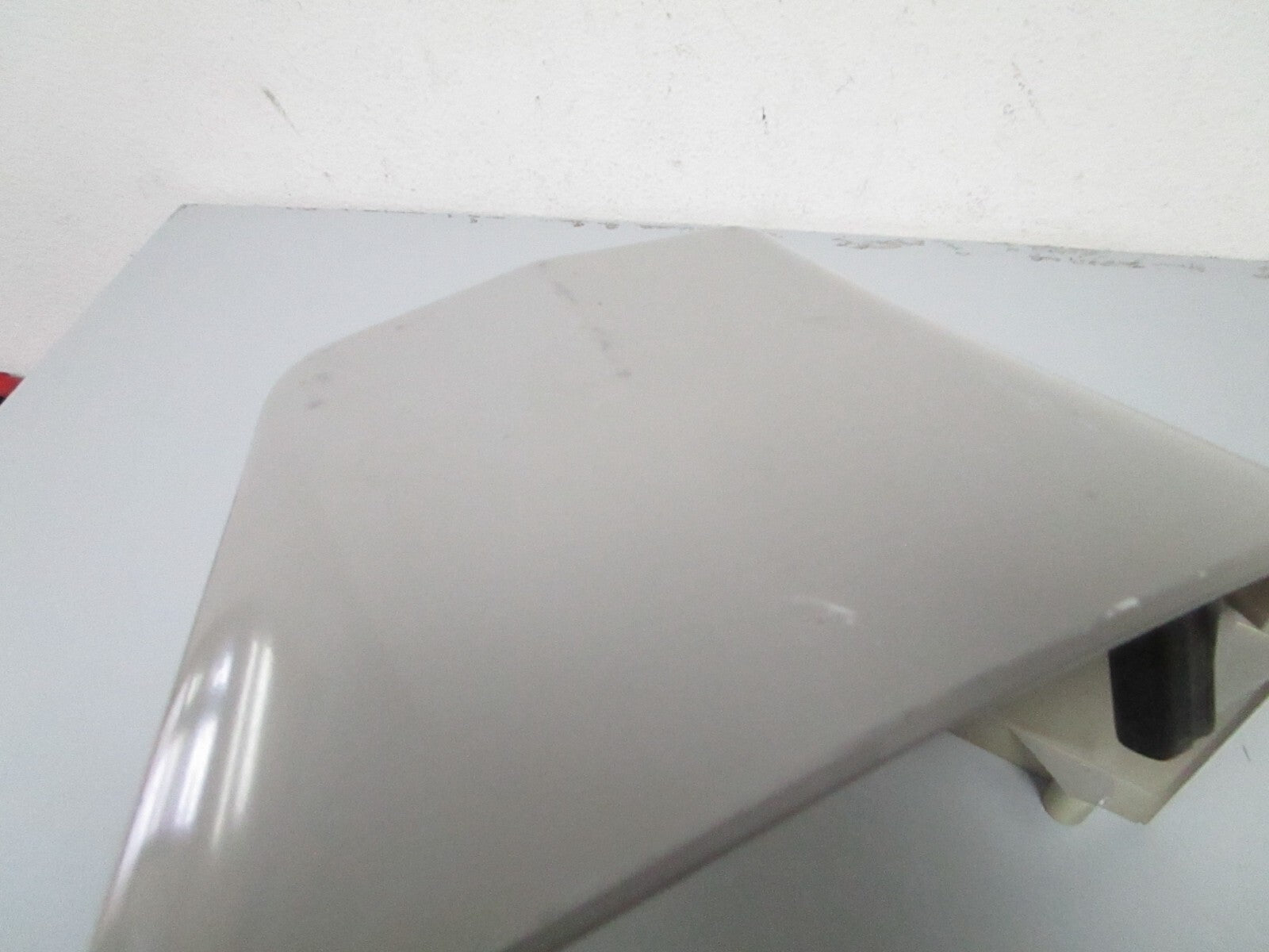 *NEW OEM* 0810 OMC Johnson Evinrude Exhaust Housing Cover 389274 0389274