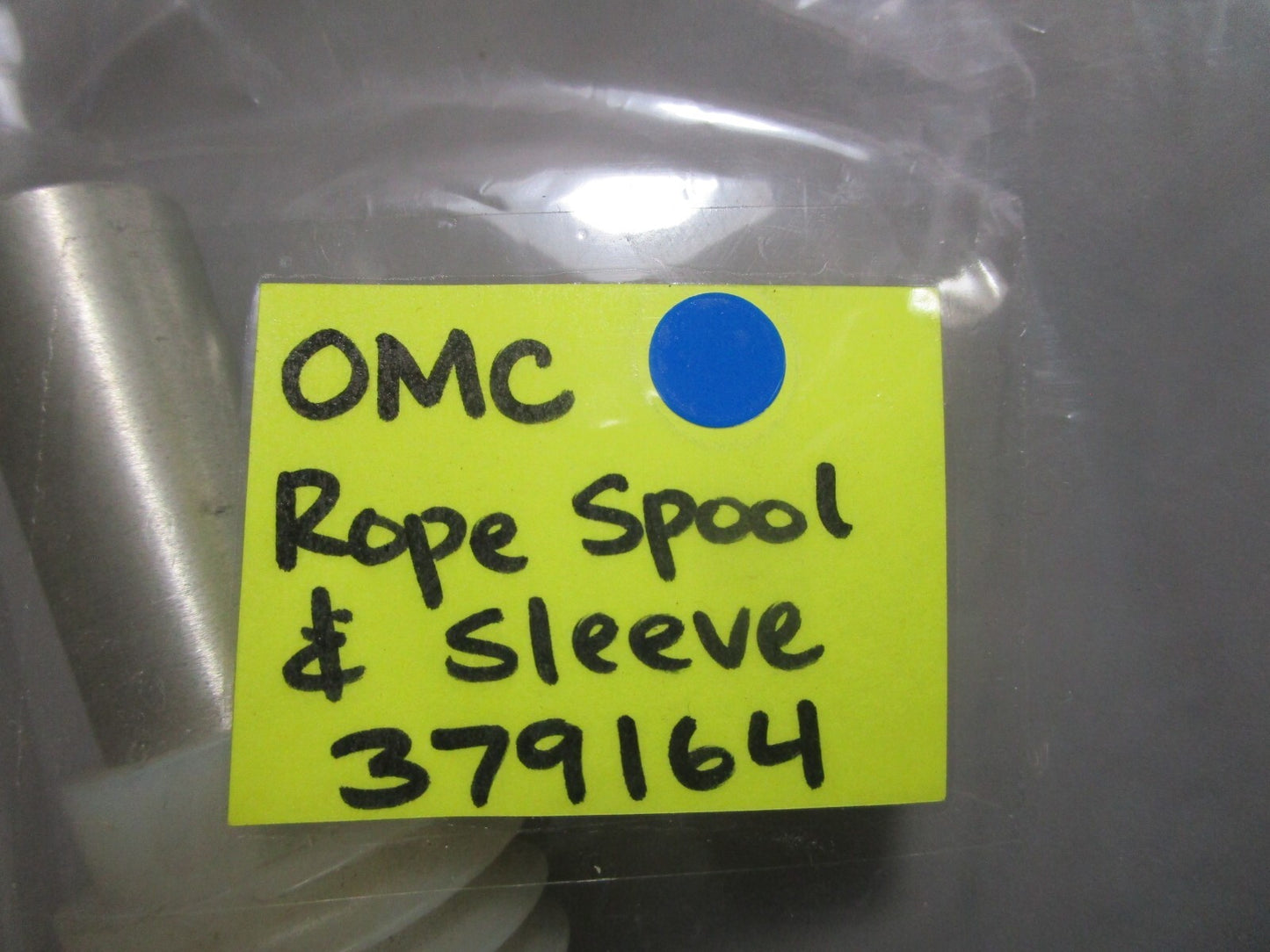 *NEW OEM* 0810 OMC Johnson Evinrude Rope Spool & Sleeve 379164 0379164