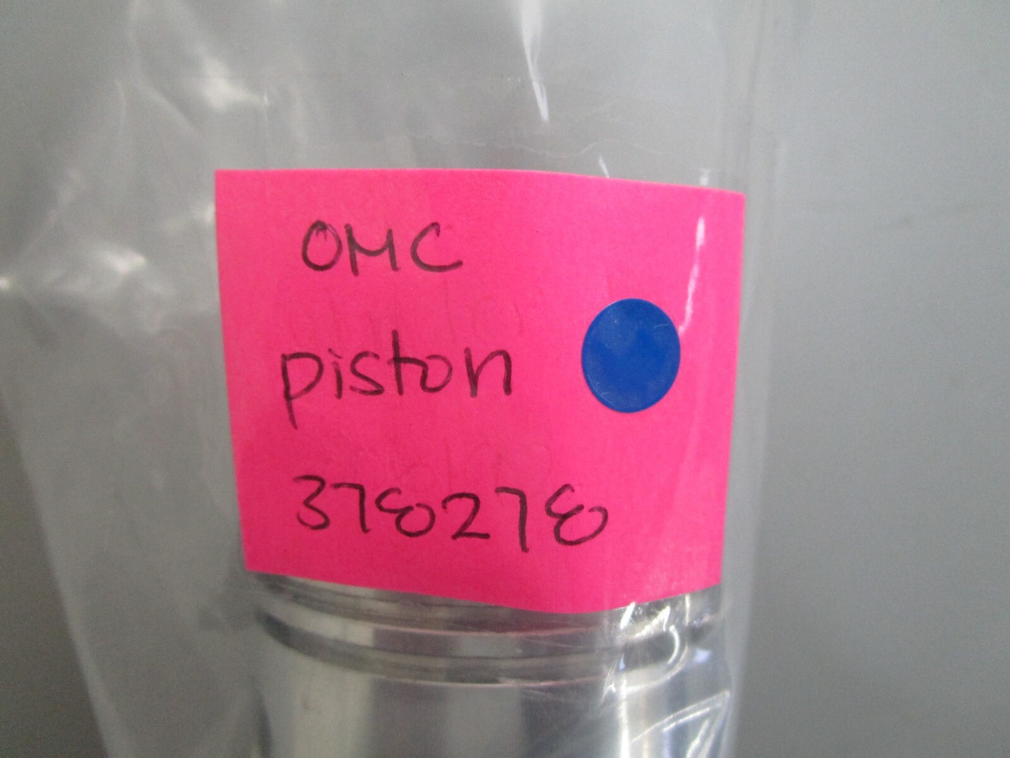 *NEW OEM* 0820 OMC Johnson Evinrude Piston 378278 0378278
