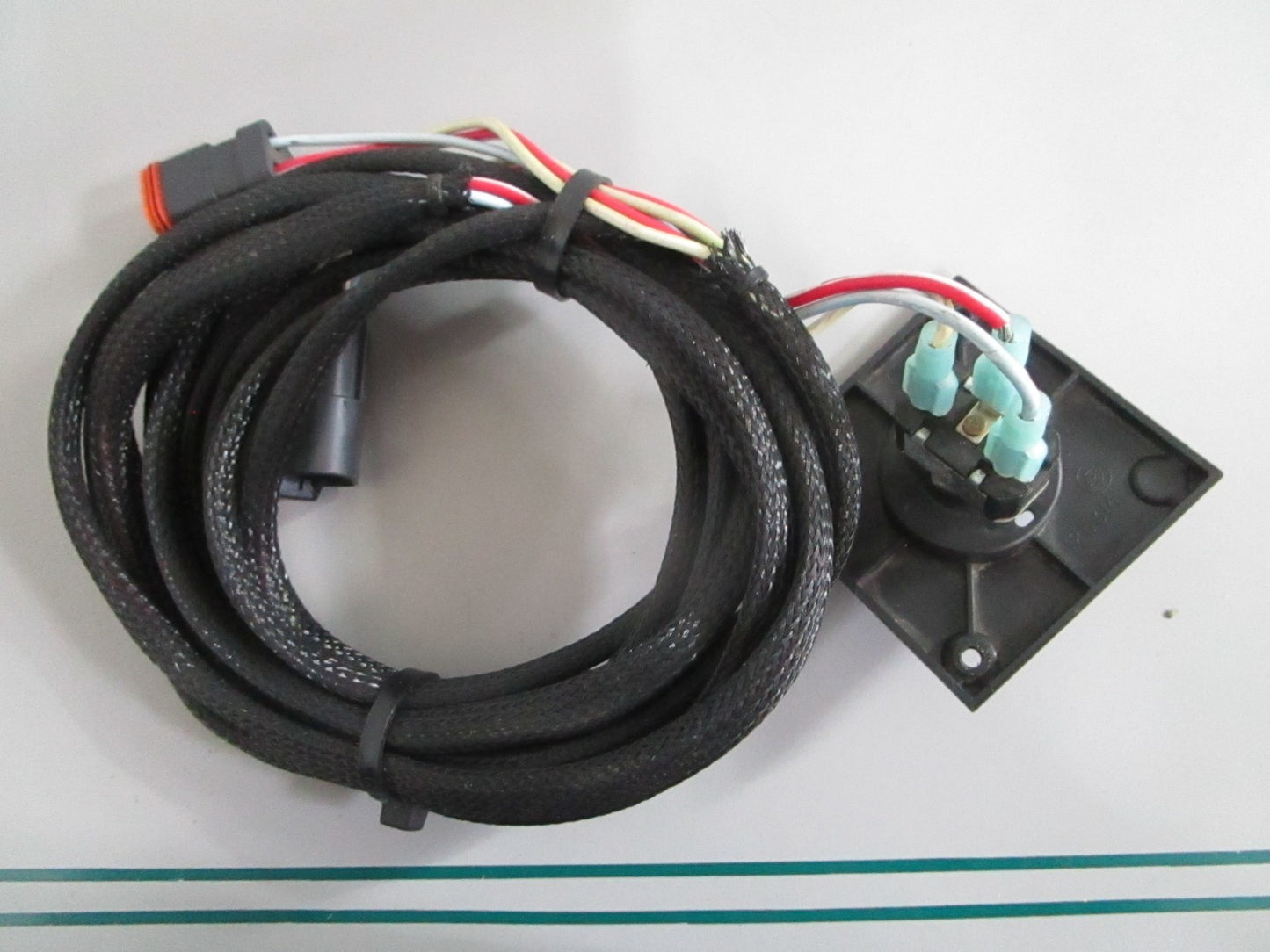 NEW OEM 174652 176558 OMC Johnson Evinrude Tilt/Trim Switch & Harness 0820