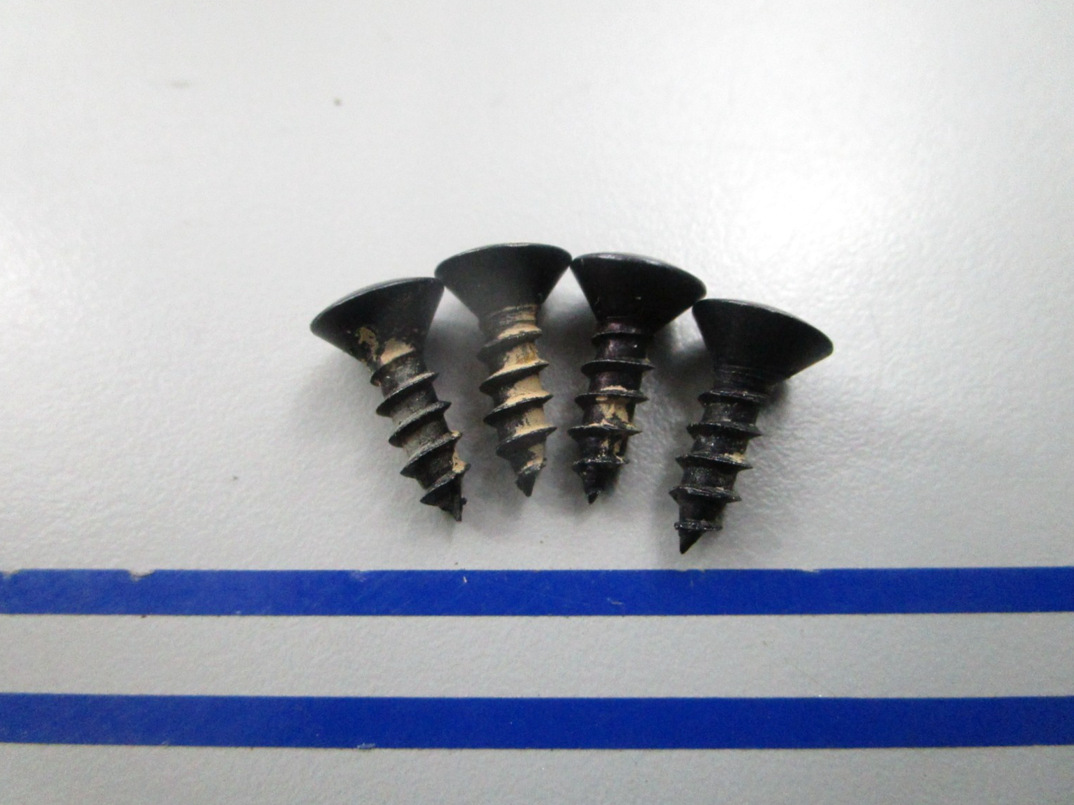 NEW OEM (LOT OF 4) 312691 0312691 OMC Johnson Evinrude Screw 0810
