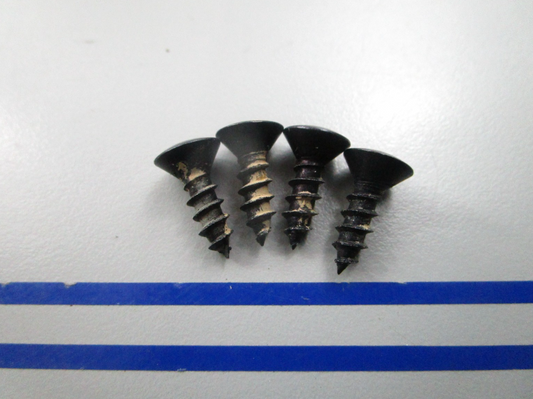 NEW OEM (LOT OF 4) 312691 0312691 OMC Johnson Evinrude Screw 0810