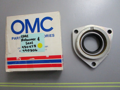 *NEW OEM* 0810 OMC Johnson Evinrude Retainer & Seal 980478 990806