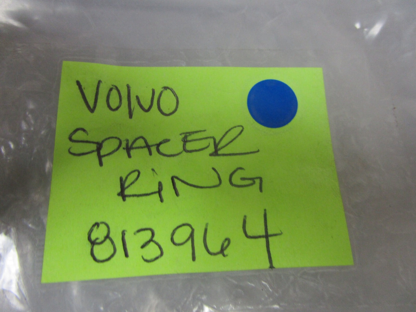 *NEW OEM* 0720 Volvo Spacer Ring 813964