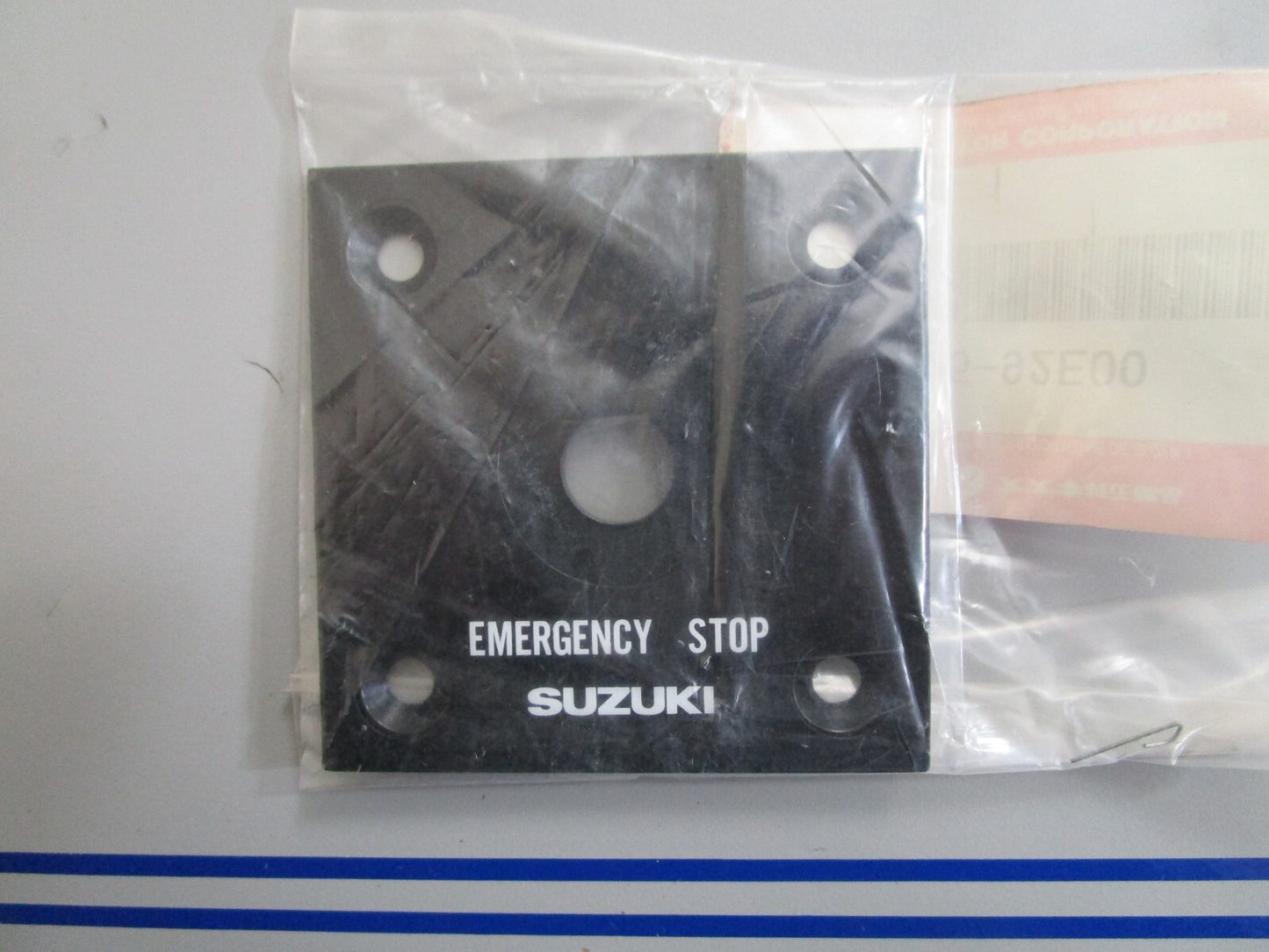 *NEW OEM* 0810 Suzuki Emergency Stop Switch Panel 37825-92E00