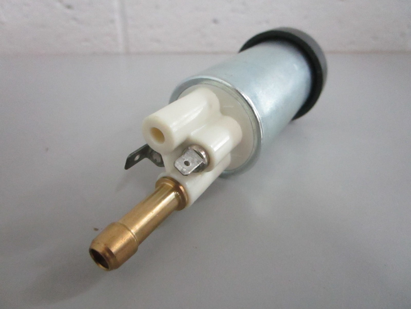 *NEW OEM* 0820 Walbro Fuel Pump F50000106
