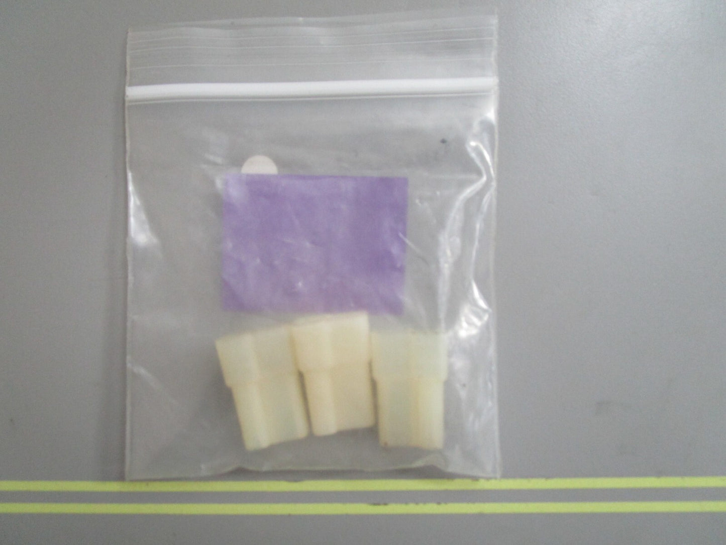 *NEW OEM* (LOT OF 3) 0810 OMC Johnson Evinrude Terminal Housing Connector 510472