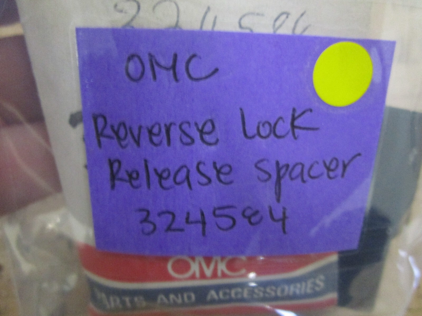*NEW OEM* 0750 OMC Johnson Evinrude REVERSE LOCK  RELEASE SPACER 324584 0324584