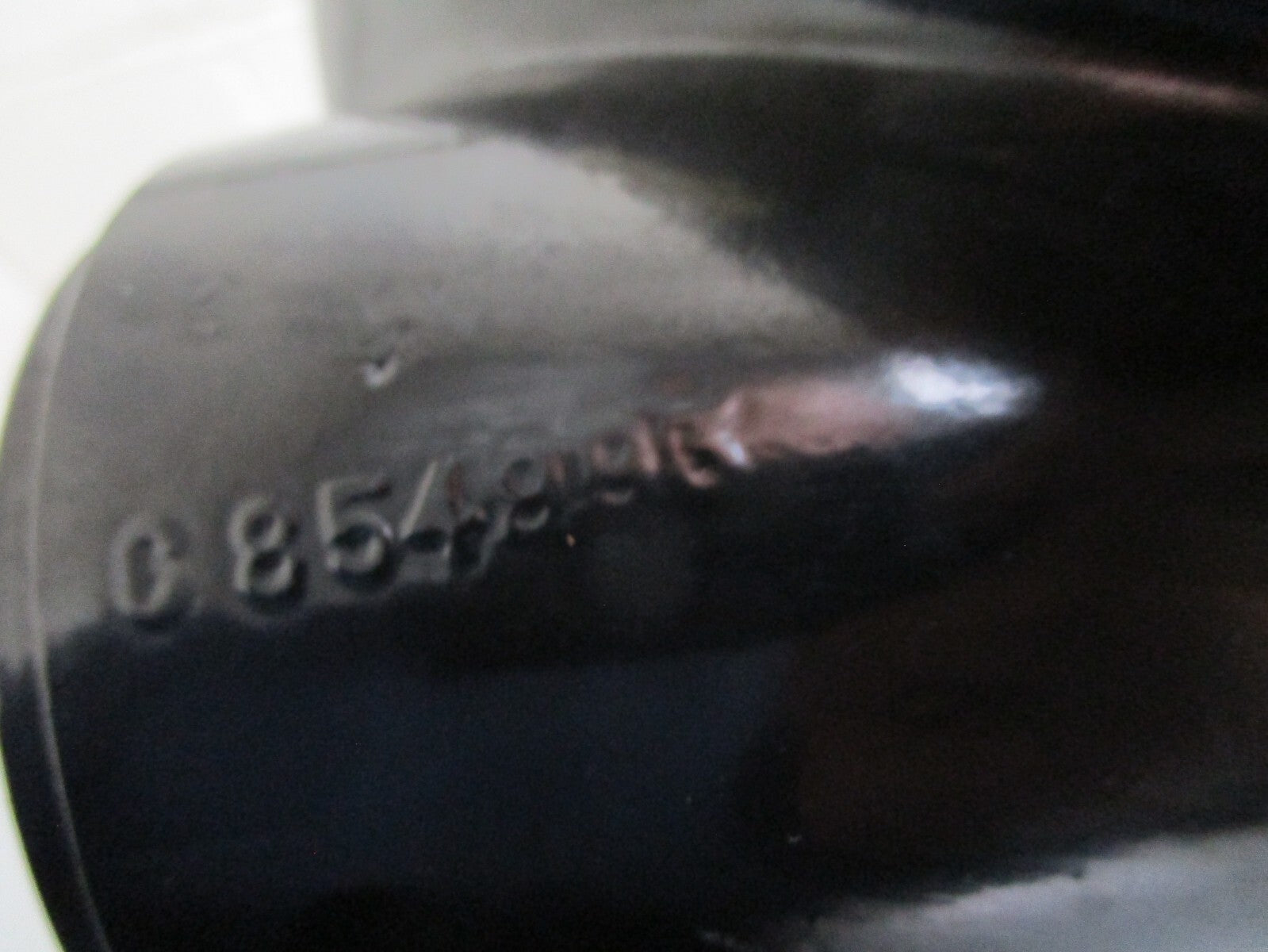 *NEW OEM* 0820 Volvo Penta 14×19 Propeller 854993