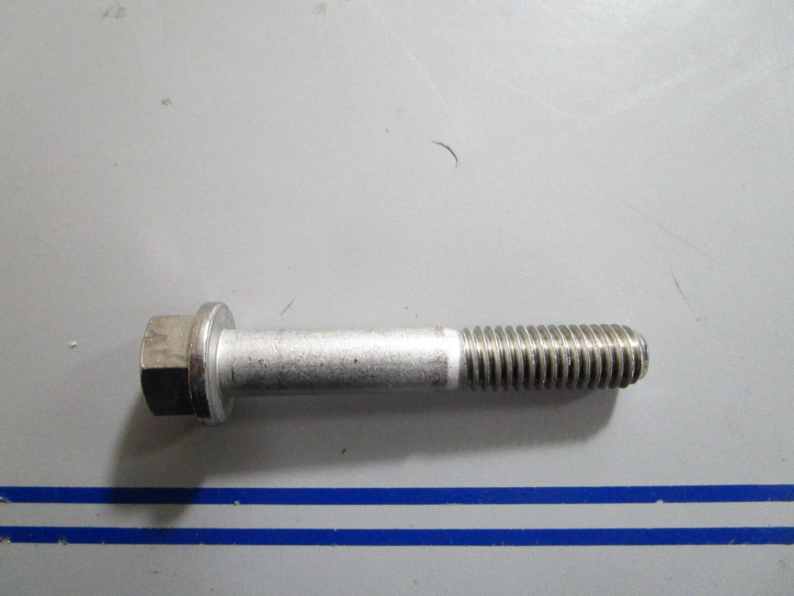 *NEW OEM* 0810 OMC Johnson Evinrude Screw 3854806