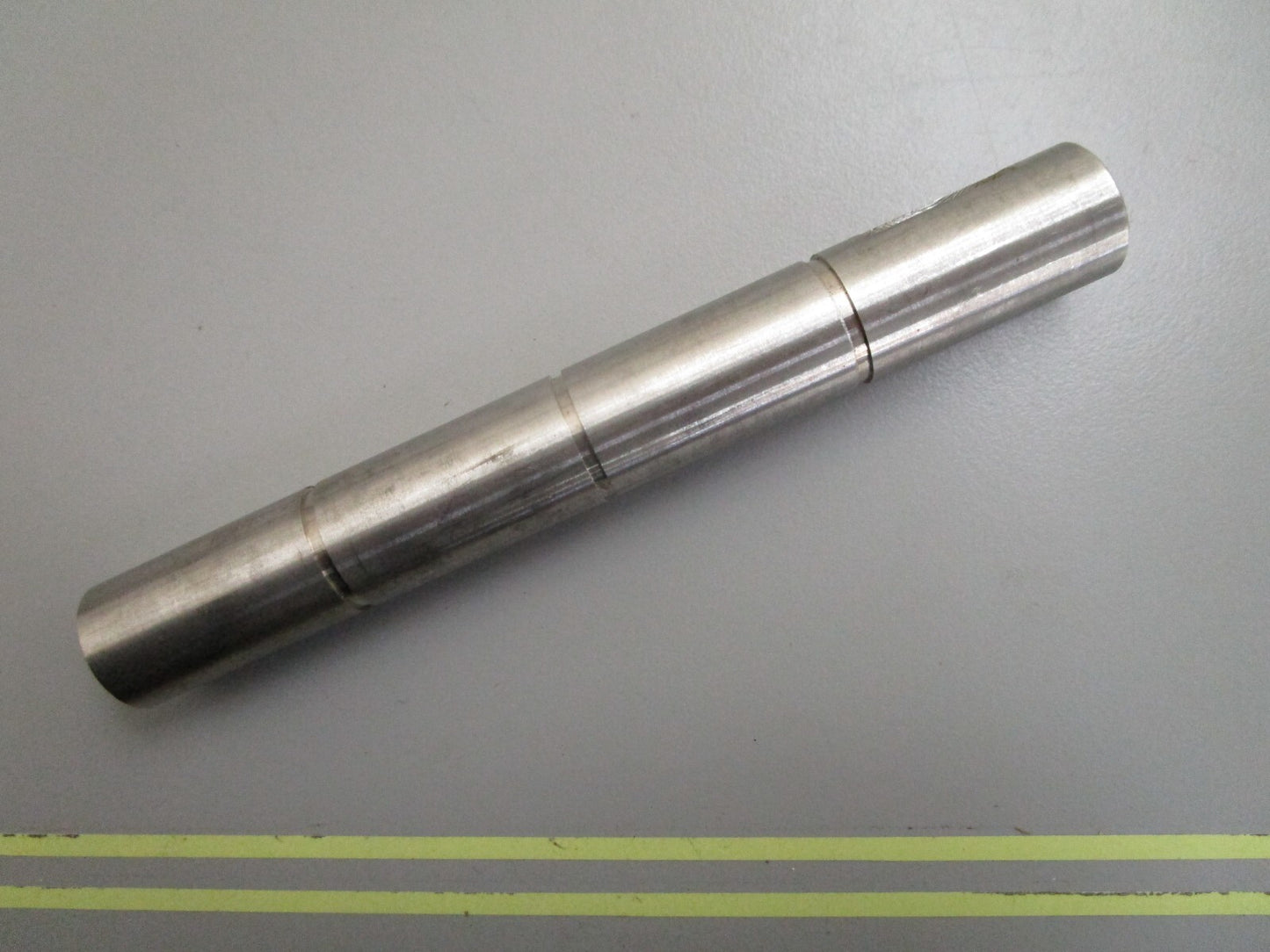 *NEW OEM* 0820 Volvo Penta Shaft 835879
