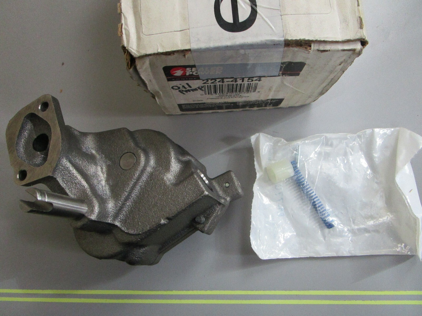 *NEW* 0820 Sealed Power Oil Pump 224-4154