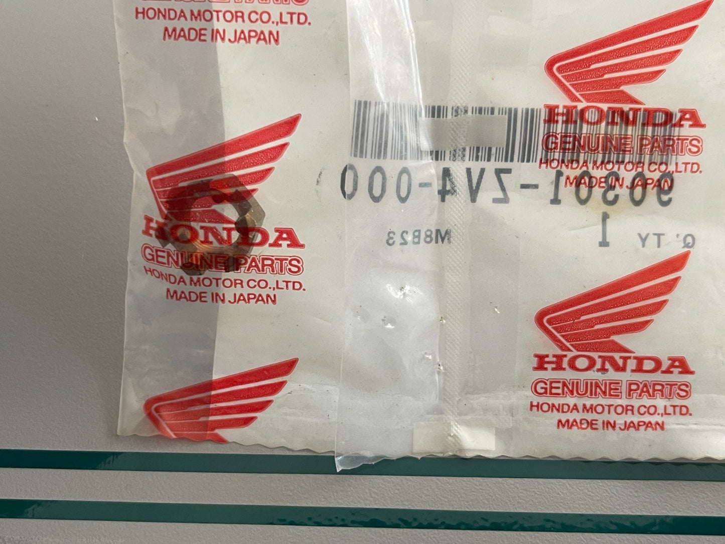 NEW OEM 90301-ZV4-000 Honda 10mm Castle Nut 0810