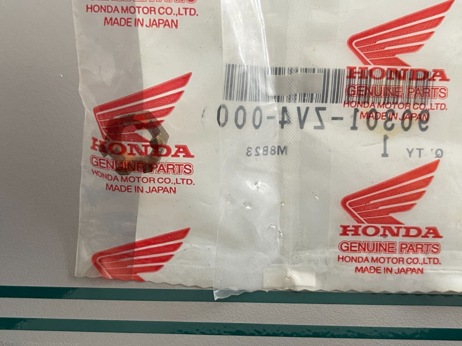 NEW OEM 90301-ZV4-000 Honda 10mm Castle Nut 0810