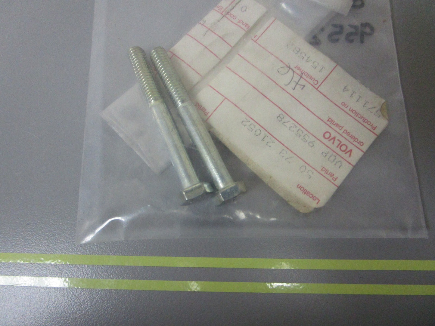 *NEW OEM* (LOT OF 2) 0810 Volvo Penta Screw 955278