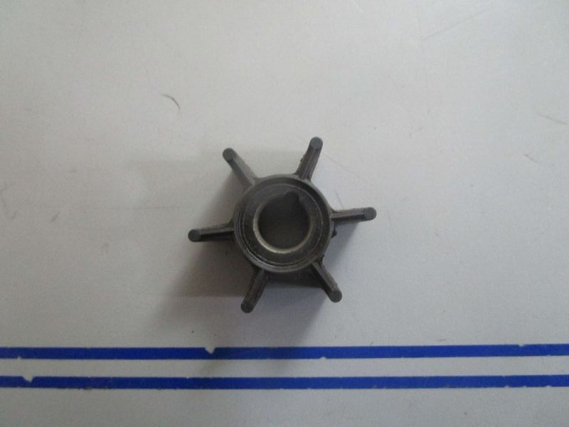 *NEW OEM* 0770 OMC Johnson Evinrude Impeller 389576 0389576