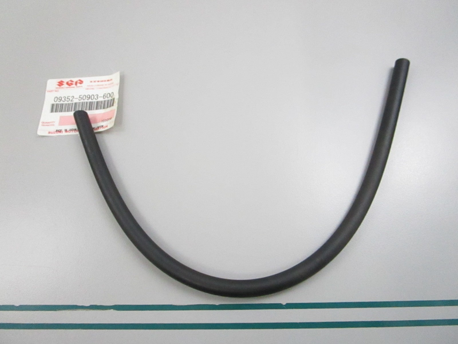 NEW OEM 09352-50903-600 Suzuki Fuel Tank Hose 0810